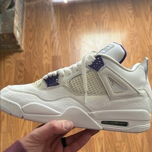 Jordan 4’s Purple Metallic Size 12m